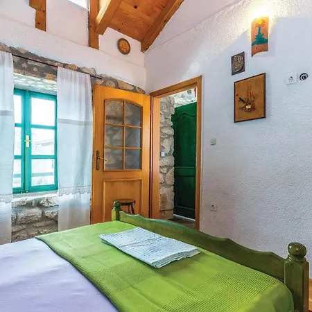 4 Bedroom Stunning Home In Tribalj Tribalj (Primorsko-Goranska)